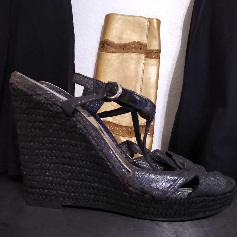 White House Black Market/Shoes
